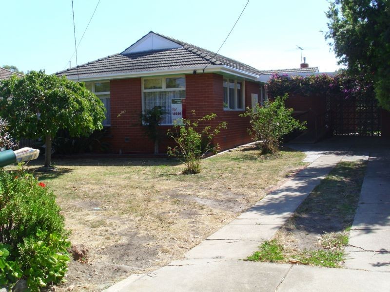 17 Valdoone Court, Oak Park VIC 3046