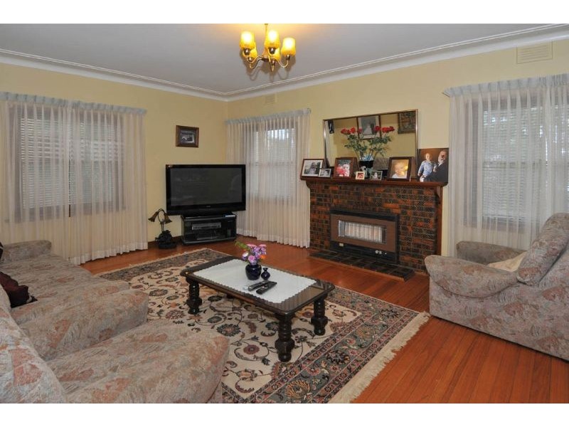 38 Acacia Street, Glenroy VIC 3046