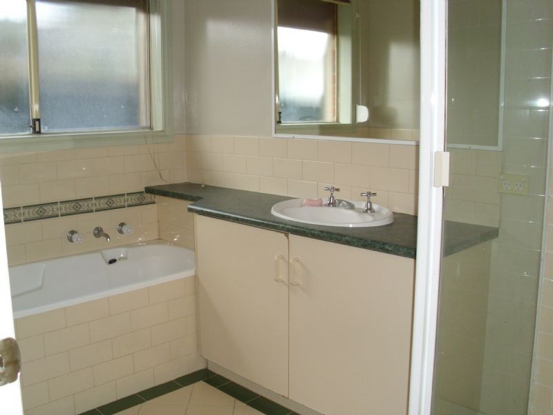 7 Lawry Place, Meadow Heights VIC 3048