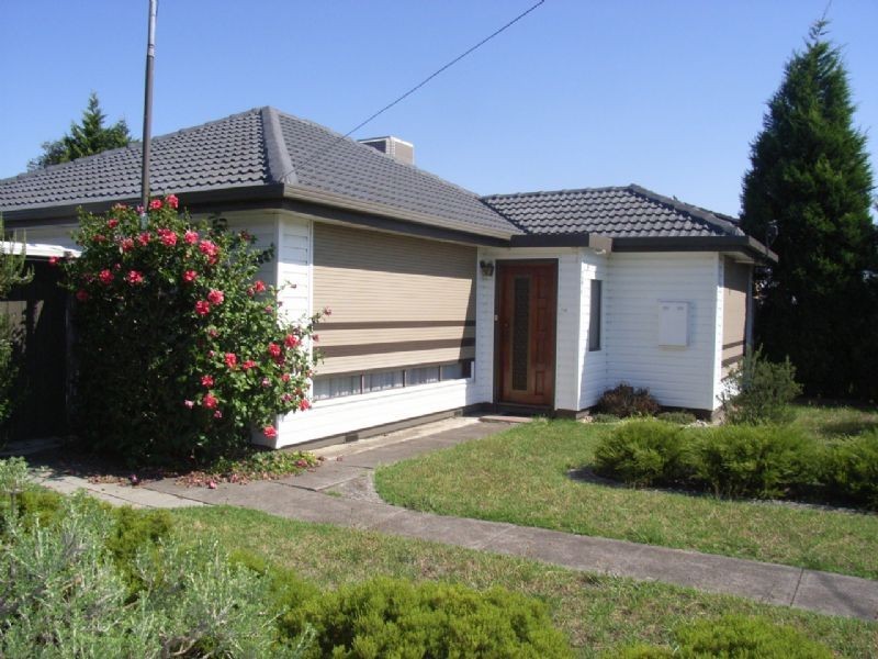 246 West Street, Glenroy VIC 3046