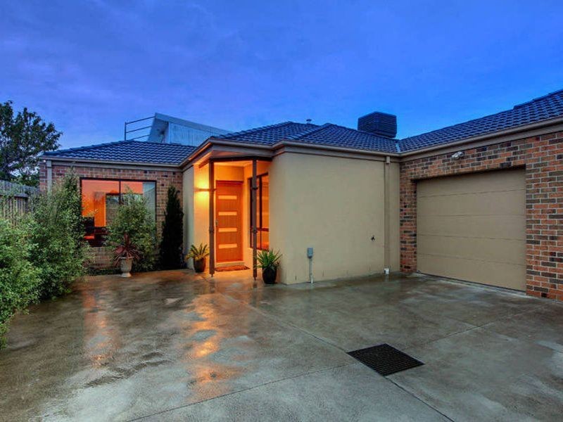 2/250 Hilton Street, Glenroy VIC 3046