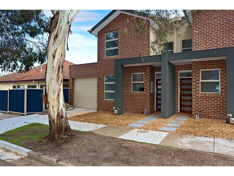 2/2 Illawarra Street, Glenroy VIC 3046