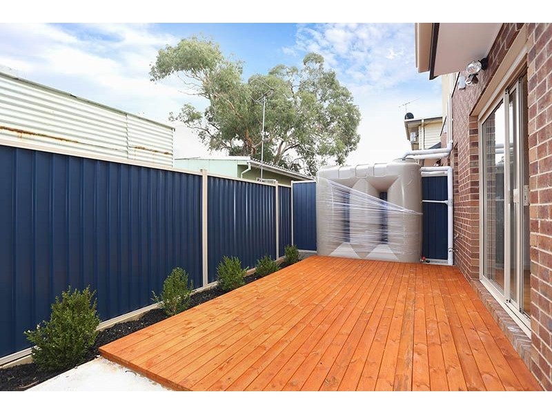 2/2 Illawarra Street, Glenroy VIC 3046