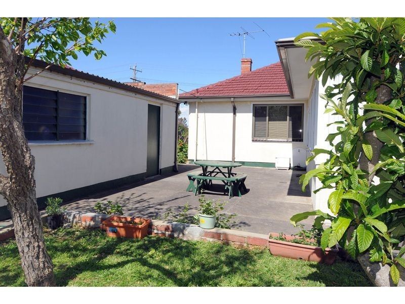 22 Pengana Avenue, Glenroy VIC 3046