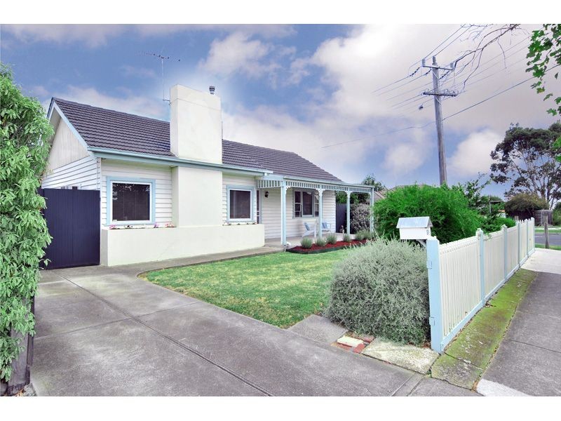 51 Clovelly Avenue, Glenroy VIC 3046
