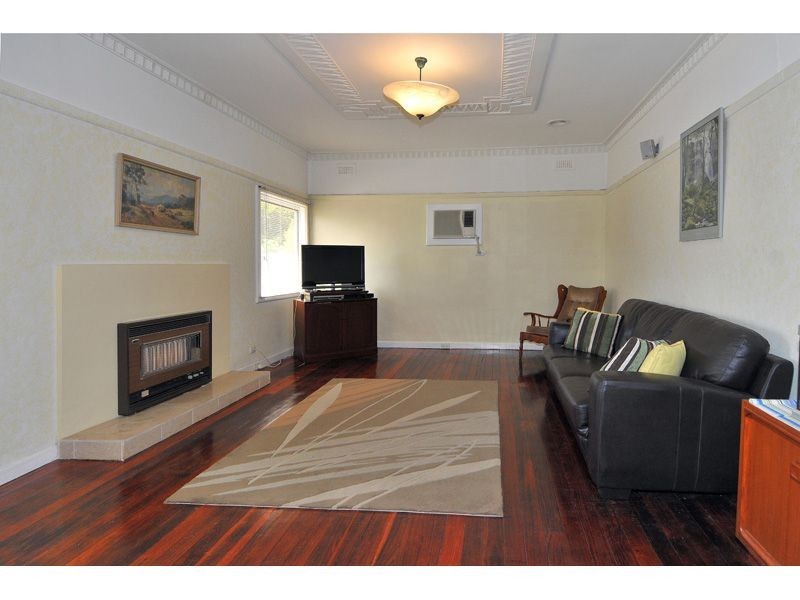 51 Clovelly Avenue, Glenroy VIC 3046