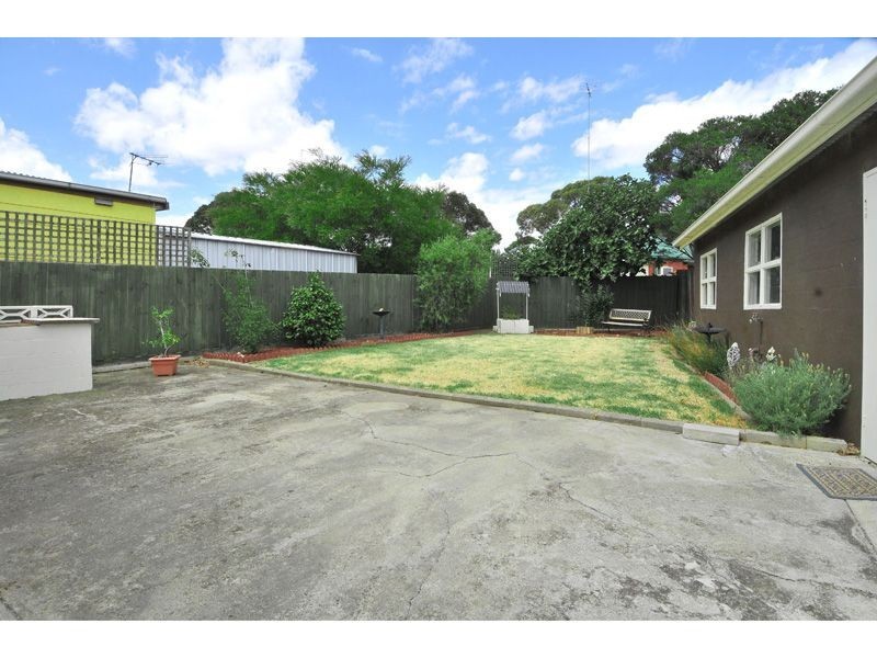 16 Ripplebrook Drive, Broadmeadows VIC 3047