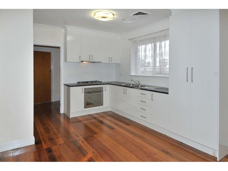 24 Logan Street, Glenroy VIC 3046
