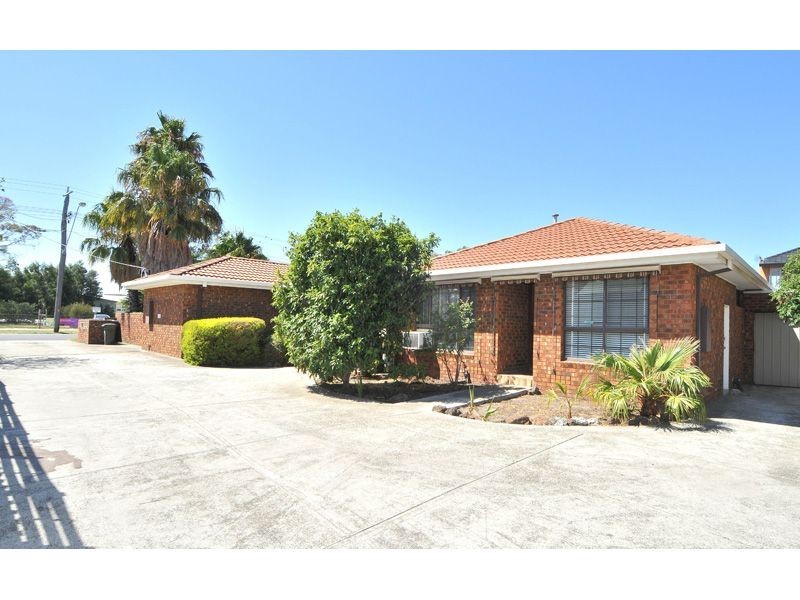 2/105 Glenroy Road, Glenroy VIC 3046