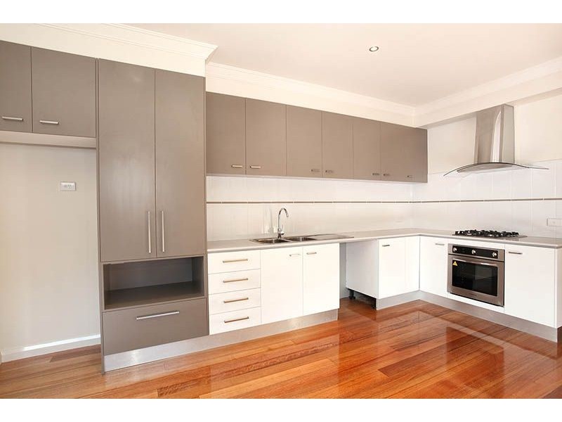 4/42 Gladstone Parade, Glenroy VIC 3046