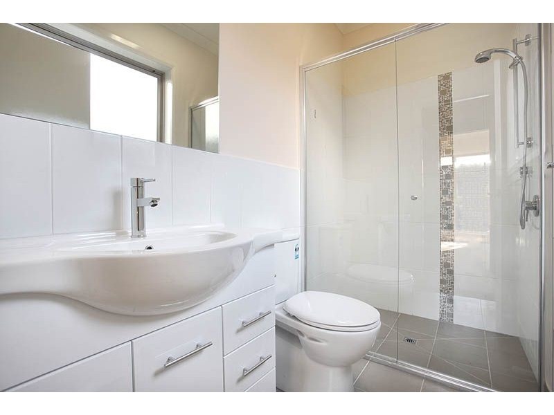 4/42 Gladstone Parade, Glenroy VIC 3046