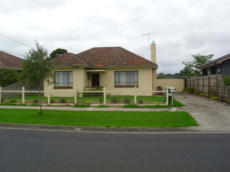 17 Clovelly Street, Glenroy VIC 3046