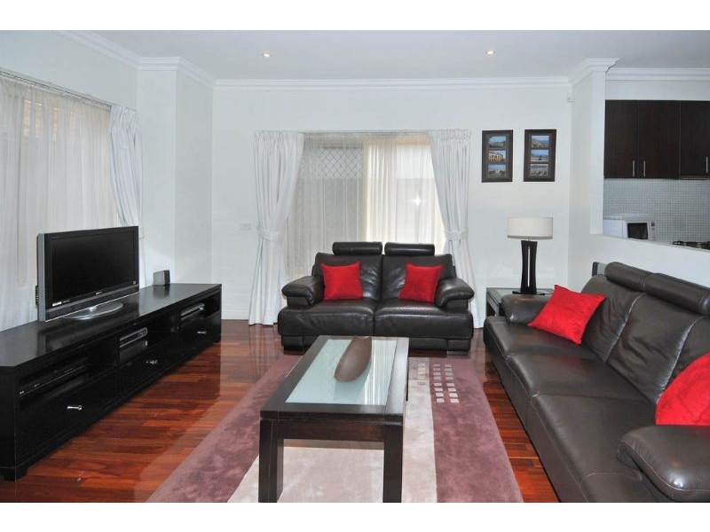 2/143 Melbourne Avenue, Glenroy VIC 3046