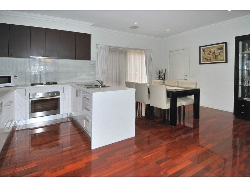 2/143 Melbourne Avenue, Glenroy VIC 3046