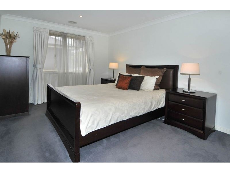 2/143 Melbourne Avenue, Glenroy VIC 3046