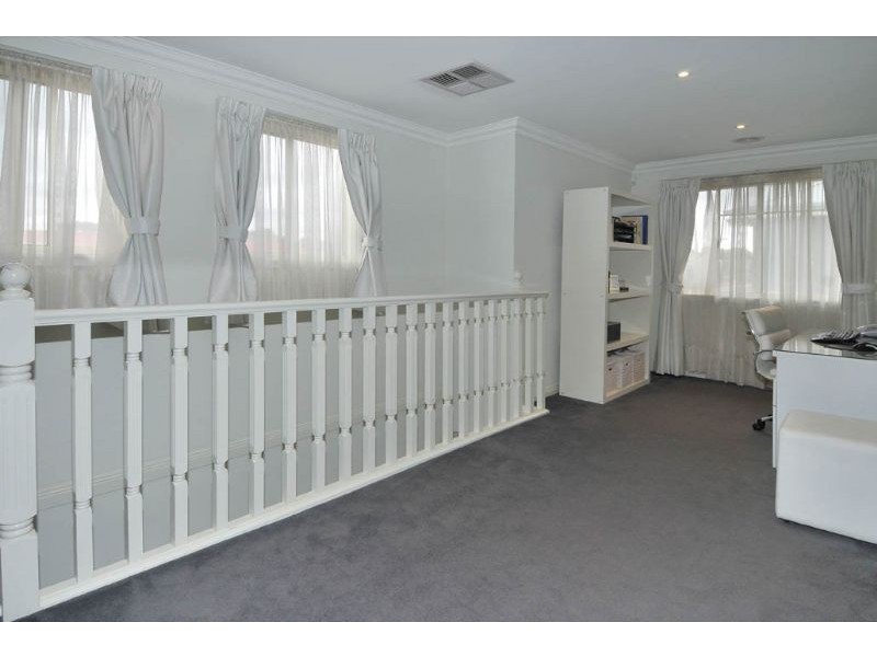 2/143 Melbourne Avenue, Glenroy VIC 3046