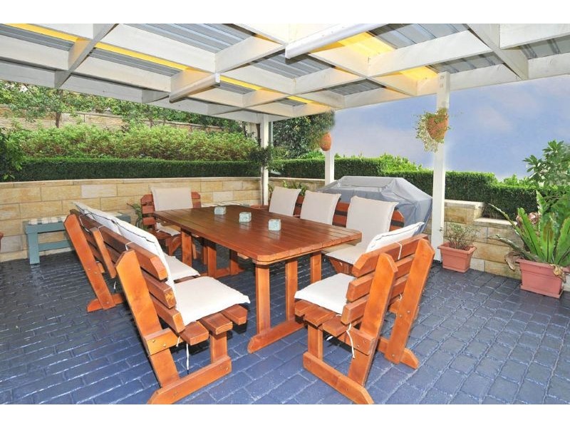 17 Centre Way, Glenroy VIC 3046