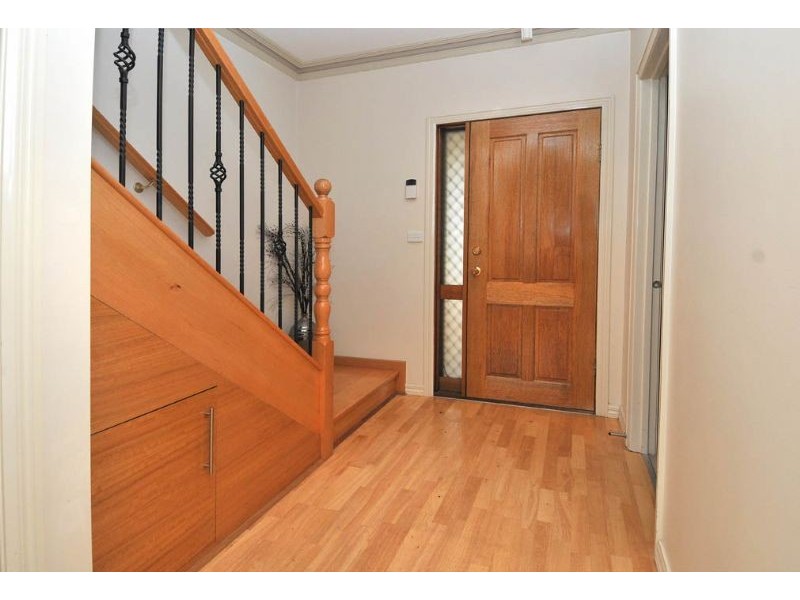 52 Westgate Street, Pascoe Vale South VIC 3044