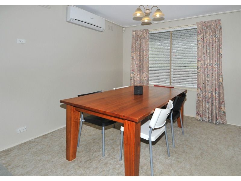 6 Melton Court, Dallas VIC 3047