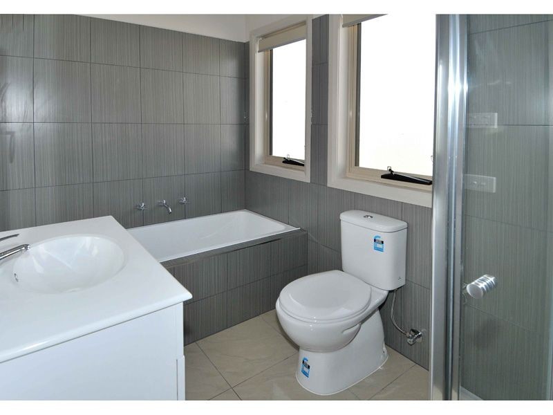 1/114 Hilton Street, Glenroy VIC 3046