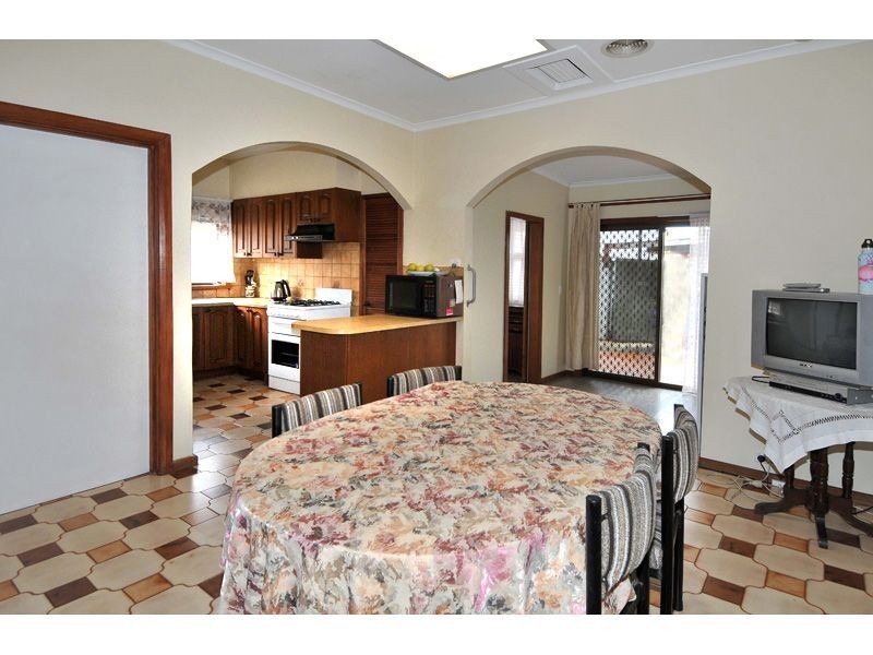 17 Exeter Street, Hadfield VIC 3046