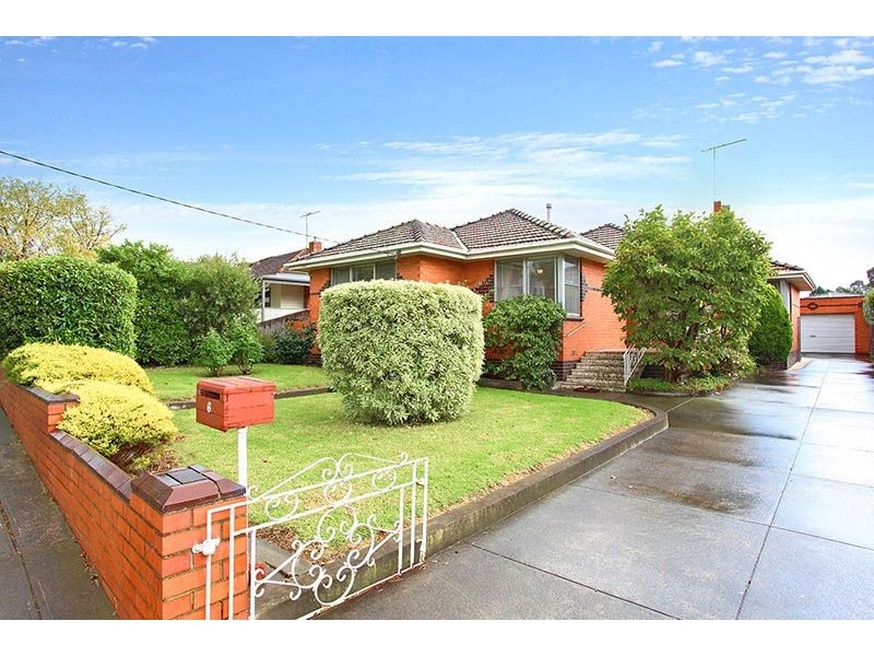 6 Victoria Street, Oak Park VIC 3046