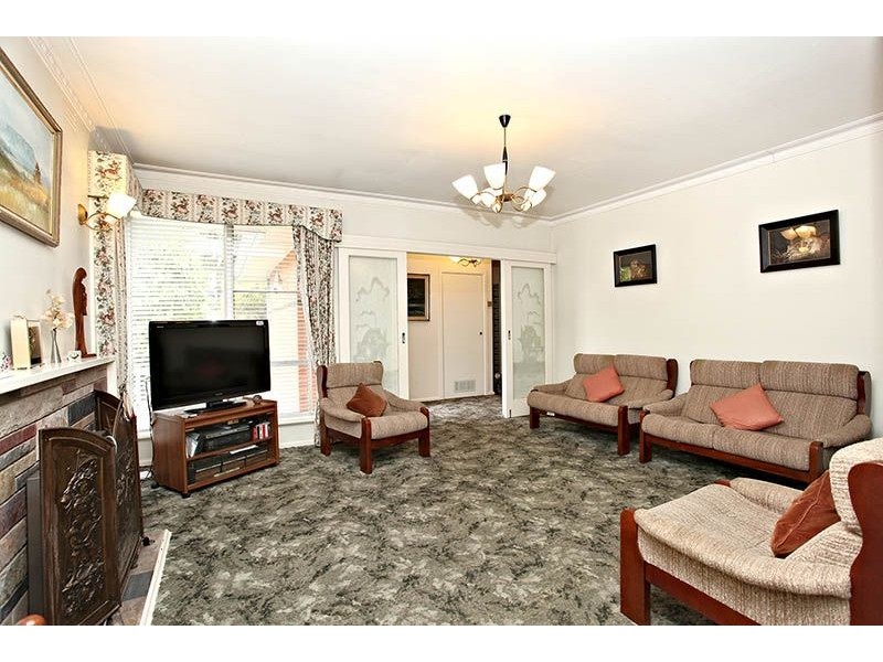 6 Victoria Street, Oak Park VIC 3046