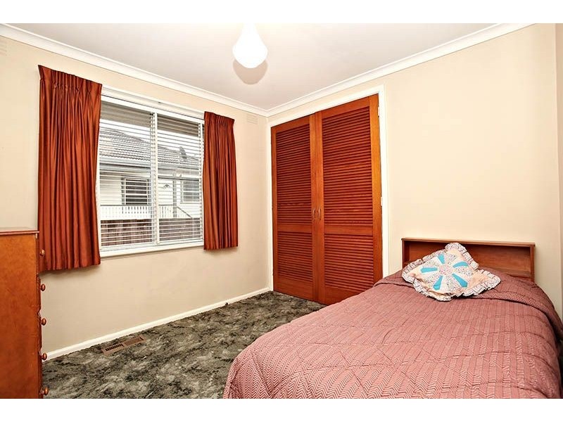 6 Victoria Street, Oak Park VIC 3046