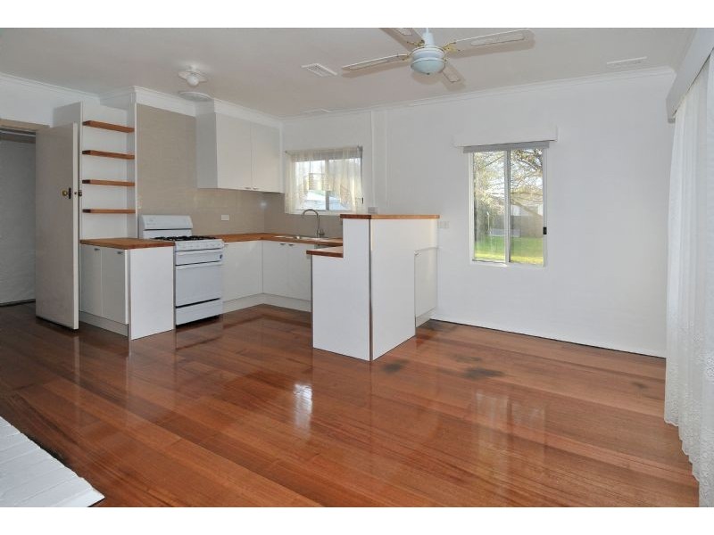 4 Avalon Avenue, Broadmeadows VIC 3047