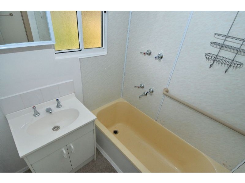 4 Avalon Avenue, Broadmeadows VIC 3047