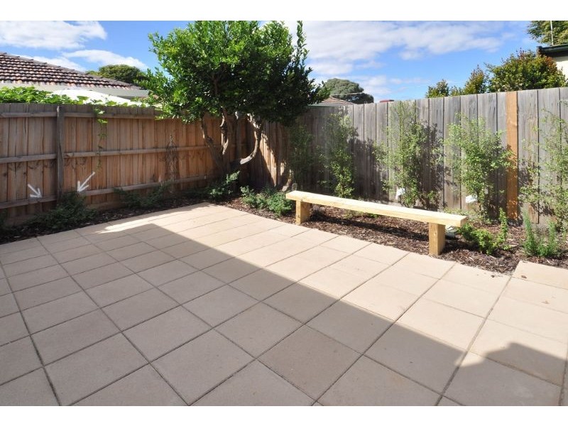 1b Lyons Street, Glenroy VIC 3046