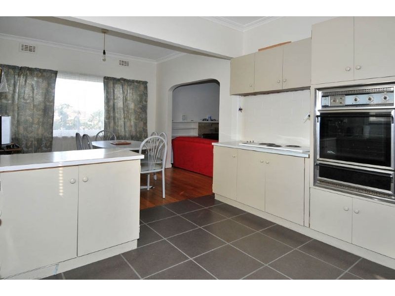 6 Stanley Street, Glenroy VIC 3046