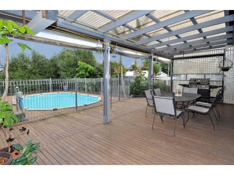 9 Edith Street, Oak Park VIC 3046