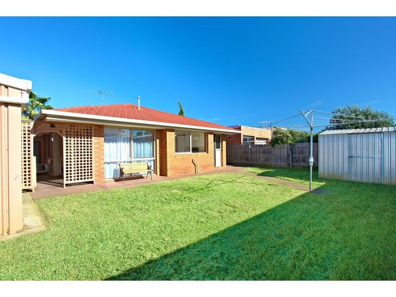 4 Camms Way, Meadow Heights VIC 3048