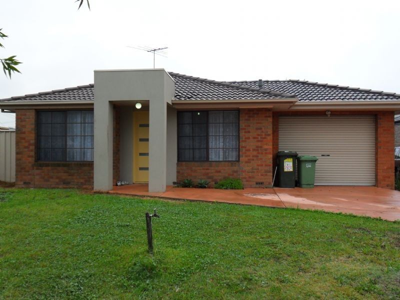 11 Northleigh Avenue, Craigieburn VIC 3064