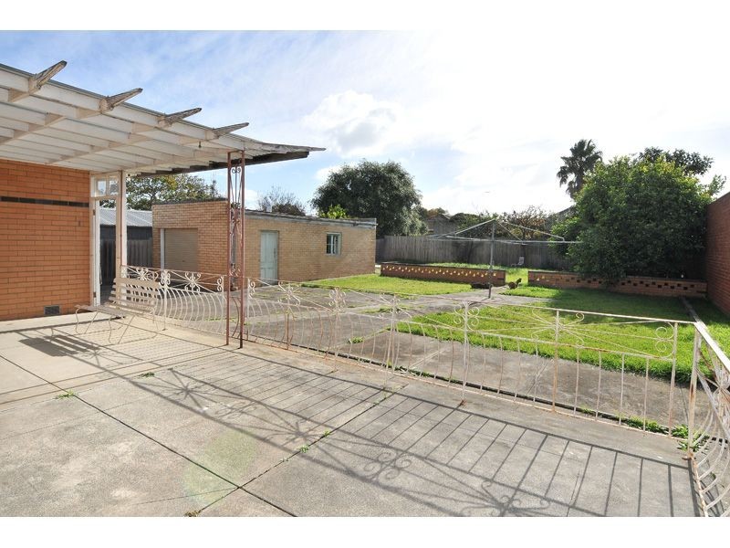 118 Gowrie Street, Glenroy VIC 3046