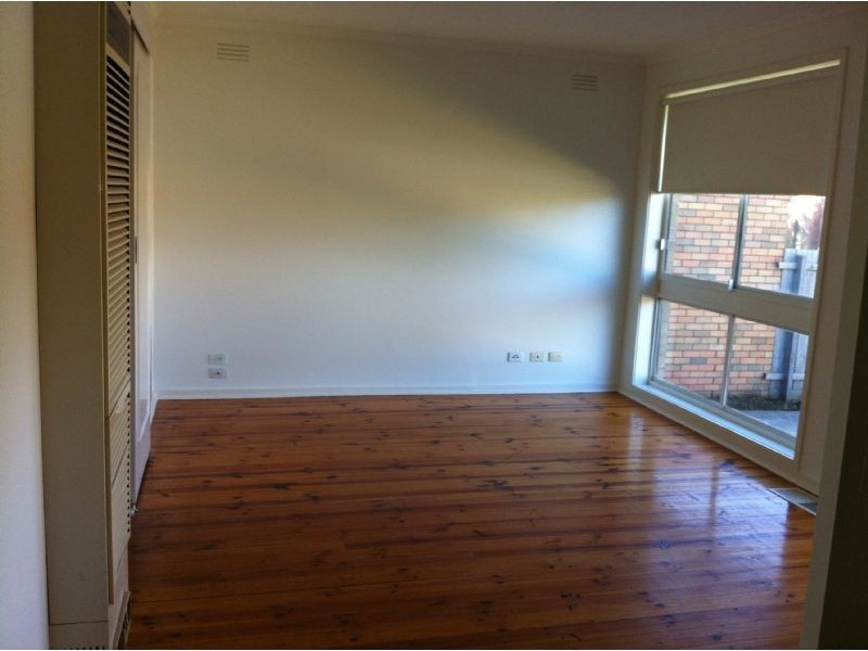 1/2 Barwon Street, Glenroy VIC 3046
