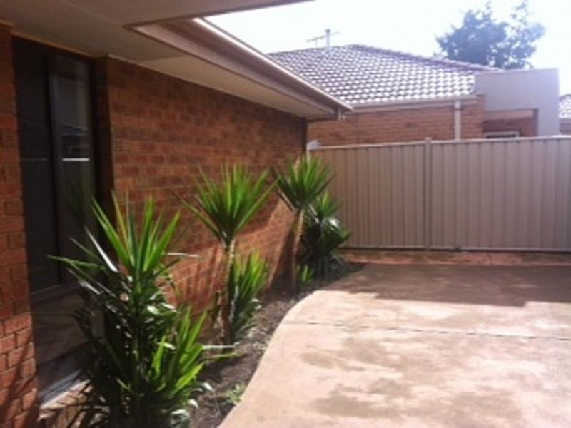 11 Northleigh Avenue, Craigieburn VIC 3064