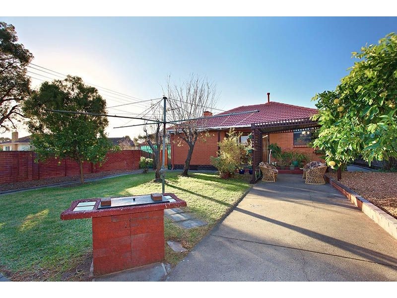 19 Samson Street, Hadfield VIC 3046