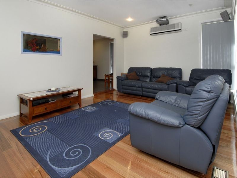 2 St Agnes Court, Glenroy VIC 3046