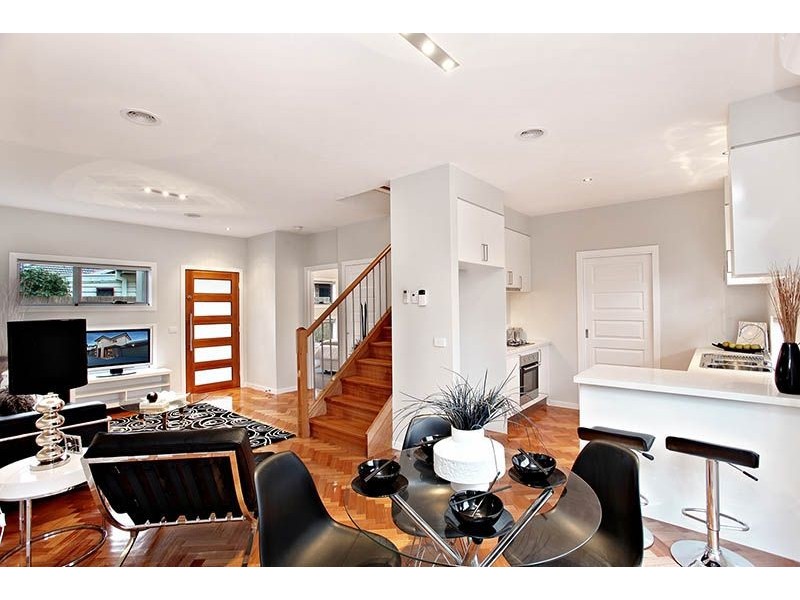 2/30 Langton Street, Glenroy VIC 3046