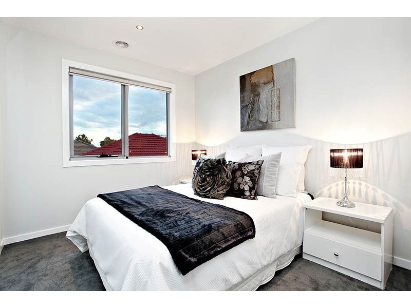 2/30 Langton Street, Glenroy VIC 3046