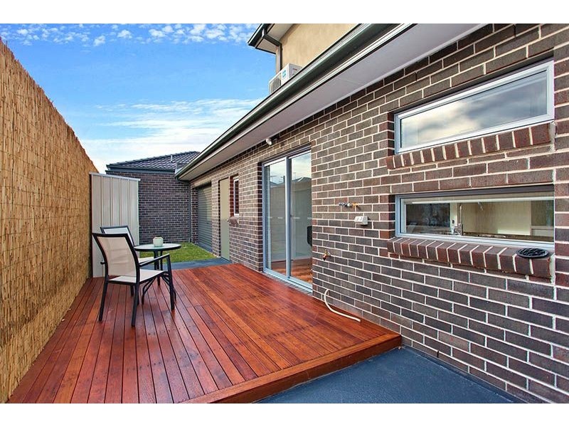2/30 Langton Street, Glenroy VIC 3046