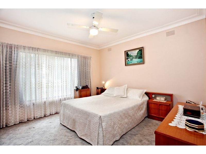 25 Middle Street, Hadfield VIC 3046