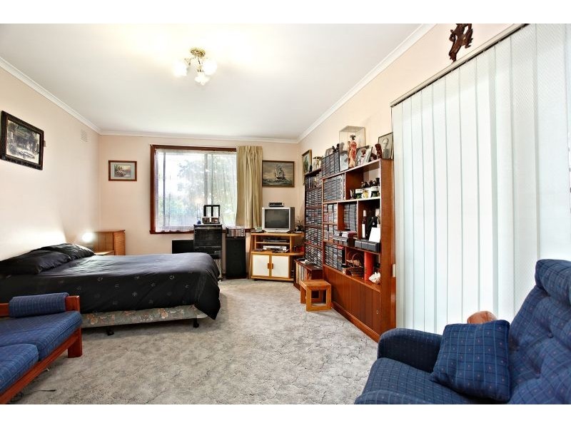 25 Middle Street, Hadfield VIC 3046