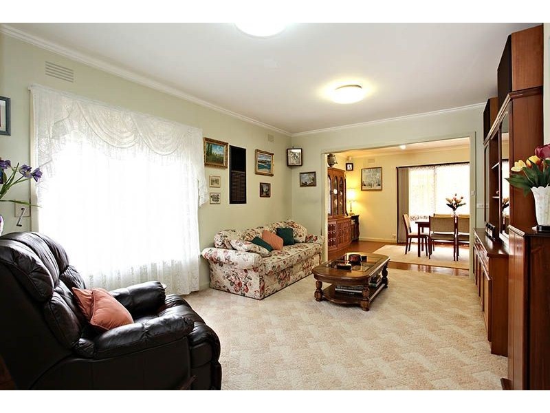 4 Devon Road, Pascoe Vale VIC 3044