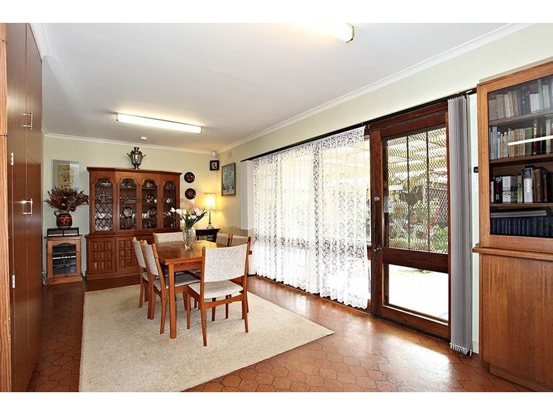 4 Devon Road, Pascoe Vale VIC 3044