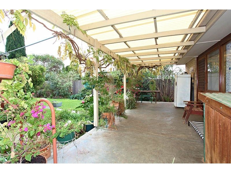 4 Devon Road, Pascoe Vale VIC 3044