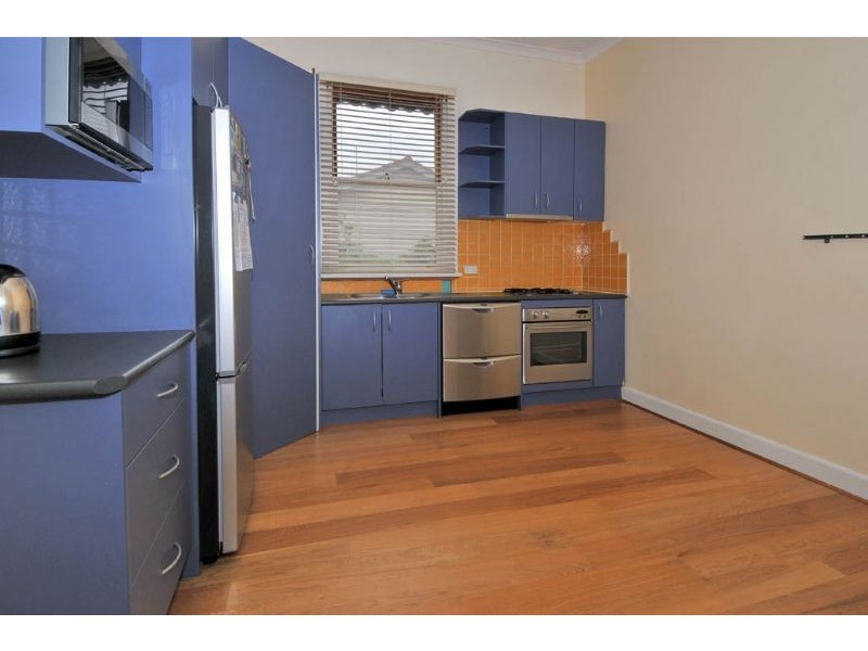 15 Avoca Crescent, Pascoe Vale VIC 3044