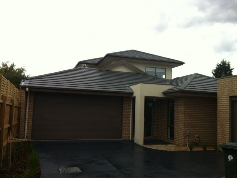 2/23 Neil Street, Hadfield VIC 3046